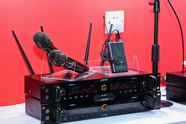 Peralatan Broadcasting